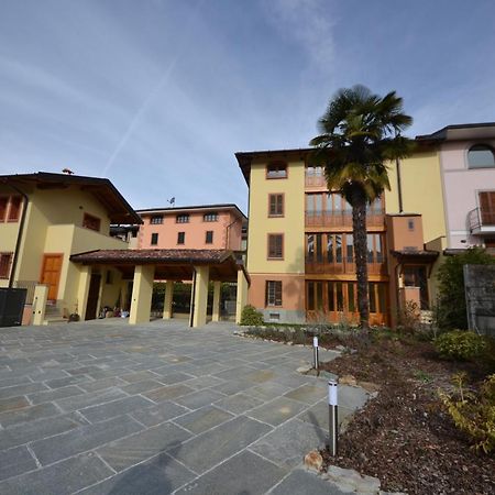 Alla Piana Apartment Varallo Exterior photo